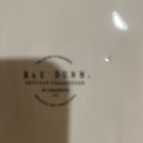 Rae Dunn set of 2 Cream ‘BELIEVE’ Dinnerware Plates for collectors or as a gift - Picture 7 of 9